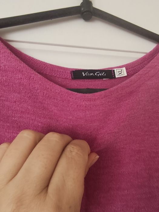 Продам новое платье безрукавка.