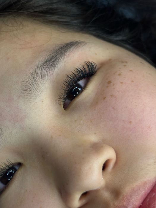 Наращивание ресниц все объемы по 5000