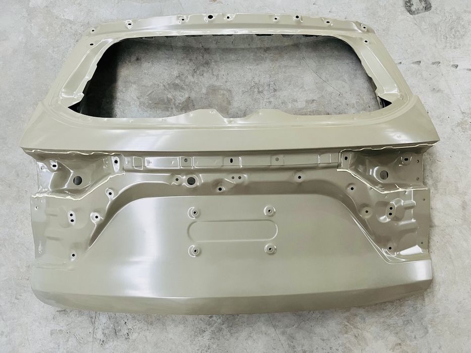 Крышка багажника Хавал М6, Багажник Haval M6