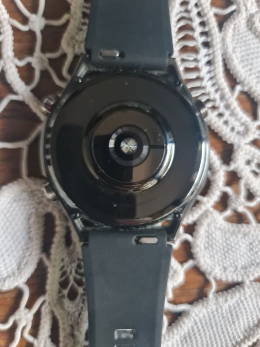 Vand sau schimb Huawei watch Ultimat  stare exceptionala cu Smartwatch Garmin Venu 4