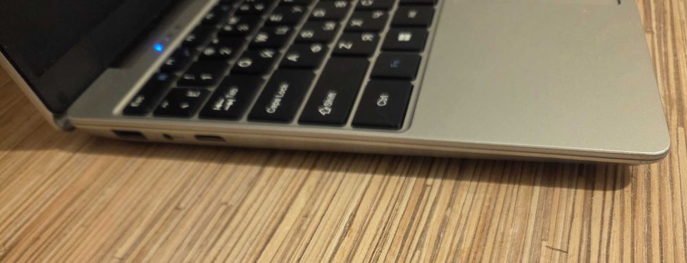 Продам ноутбук HYDRA