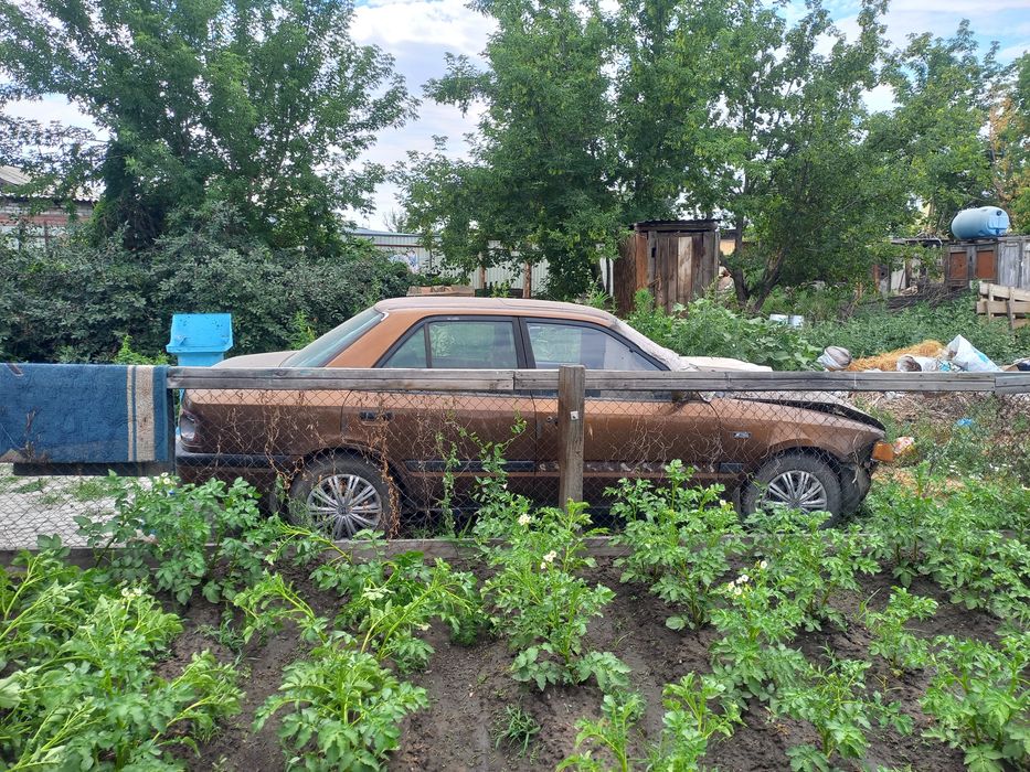 Продам на запчасти, маздап 323
