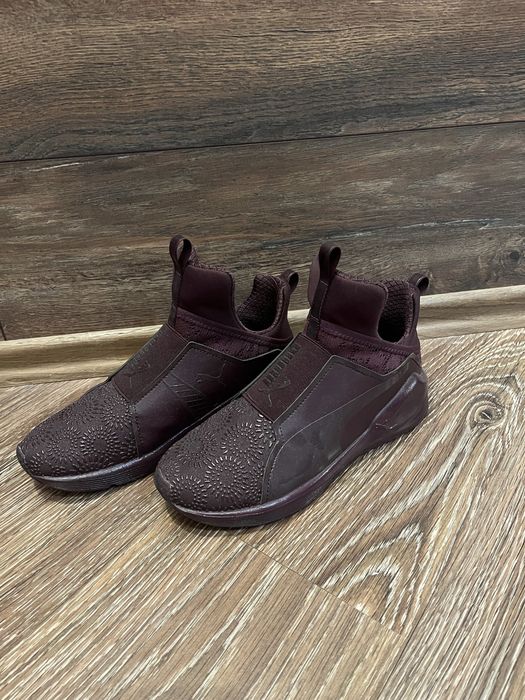 Дамски обуки Puma
