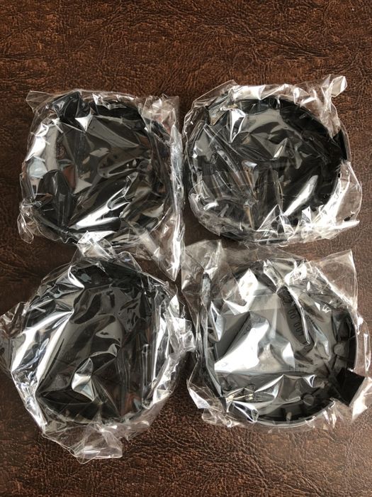 Set 4 capace jante aliaj Originale NOI Mercedes Benz diametru 75 mm
