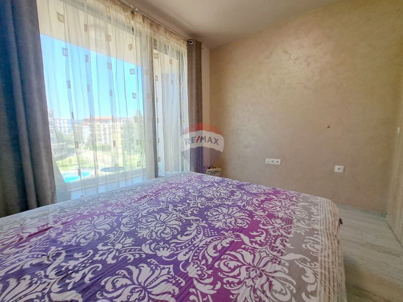 Дава се под наем Двустаен апартамент в к.к. Св.Св. Константин и Елена - 56 кв.м за 612 € - Снимка #9