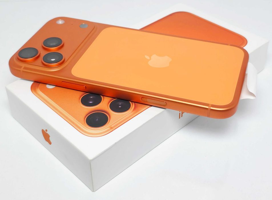 iPhone 17 Pro Max 512GB Cosmic Orange