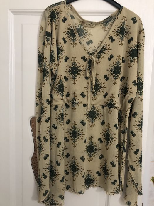 Bluza de femei cu maneca lunga