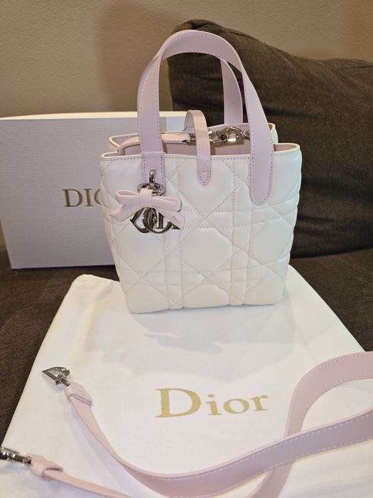 Налична чанта Dior Toujours