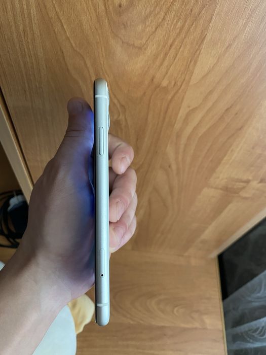Iphone 11 в отличном состоянии