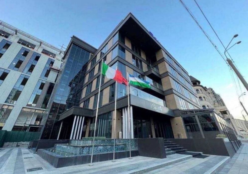 Продаётся Здания в центре Ташкента р.АЛАЙСКИЙ рынокы