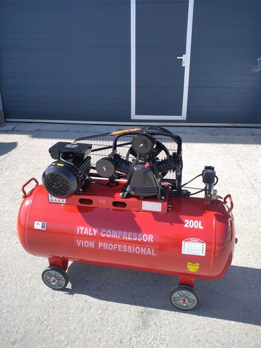 Маслен компресор за въздух 200 литра