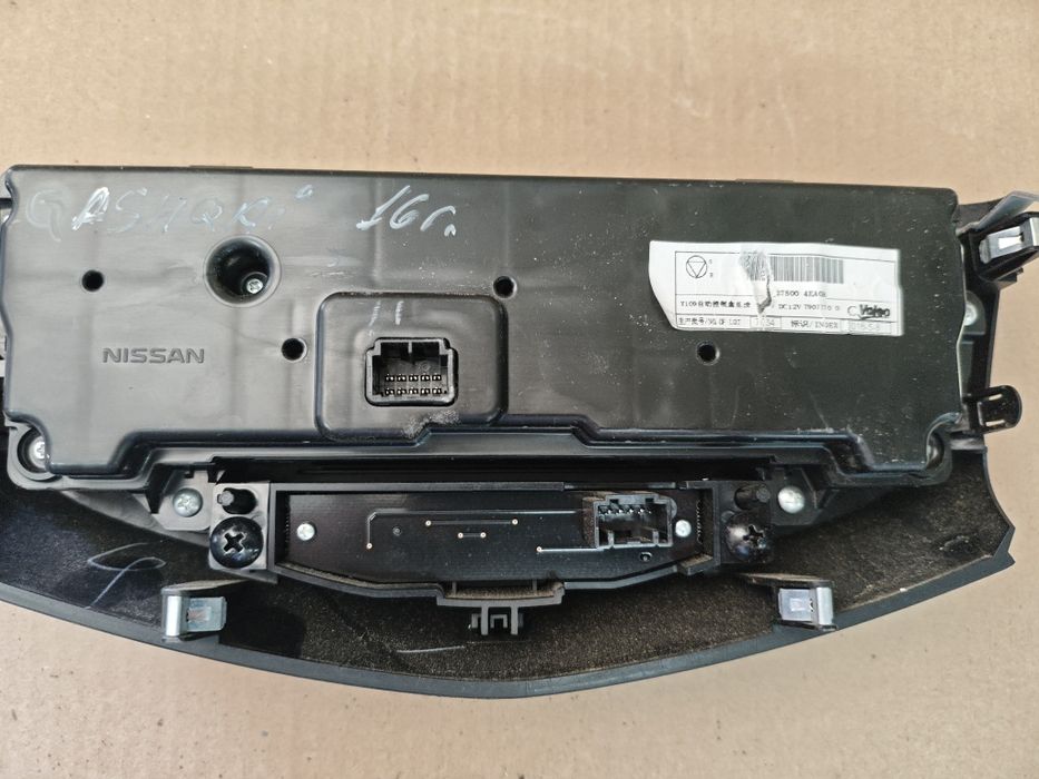Управление за климатик за Nissan Qashqai J11