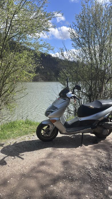 Aprilia Leonardo 125