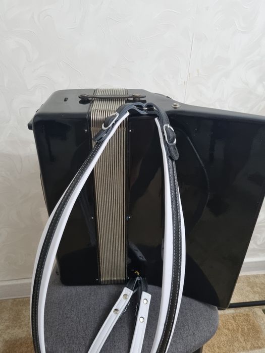 Продам аккордеон Waltmeister