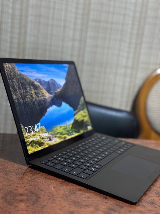 Microsoft Surface LapTop 3    8/256