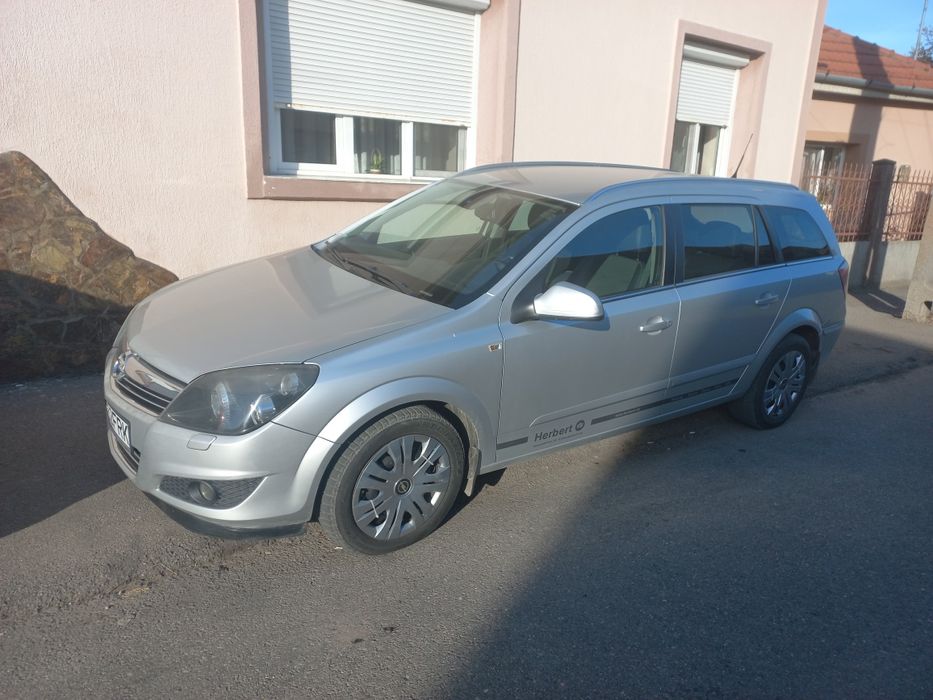 Vand  sau schimb Opel Astra H