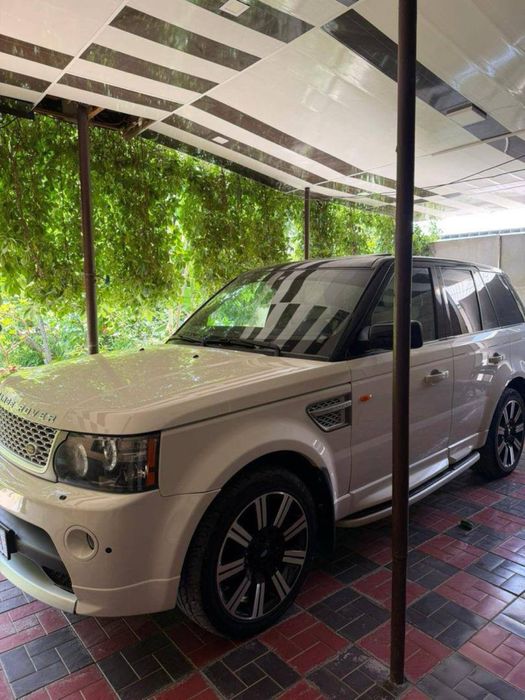 Range rover holati zor