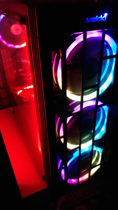 Компютърна кутия Makki 8872 Case RGB 4x120mm + RGB Controller + Trust GXT 762R LED Red Fan 120mm + GELID Red Led-Flex Stripe