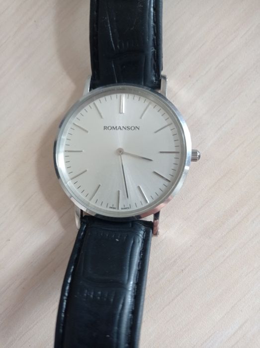 Продаю часы Romanson