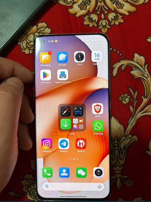 Продам Xiaomi mi 11 snap 888