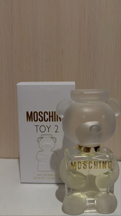 MOSCHINO духи продам новые
