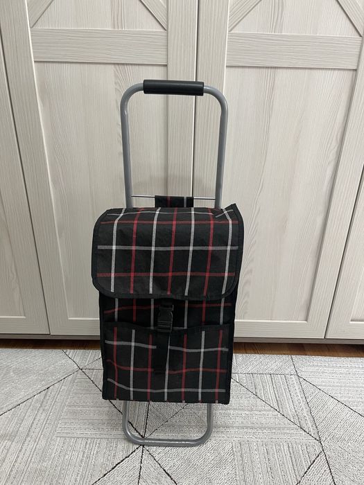 Сумка на колесиках