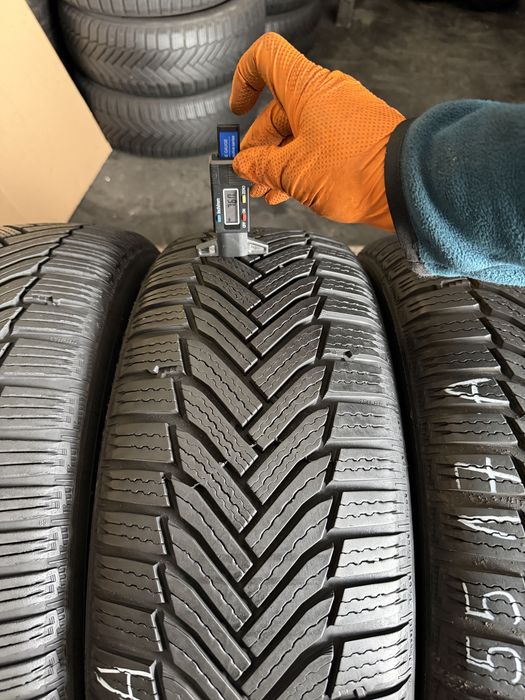 4 anvelope iarna 215/55/17 , Michelin Alpin 6 , 7.5 mm