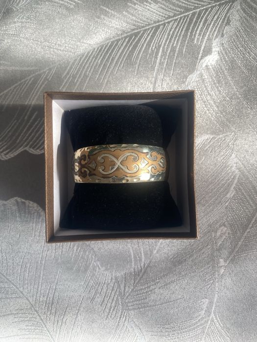 Браслет новый с упаковкой