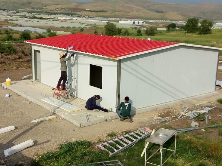 Case modulare din panouri sandwich garaje auto