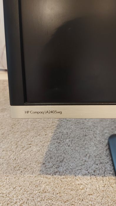 Монитор HP Compaq LA2405wg