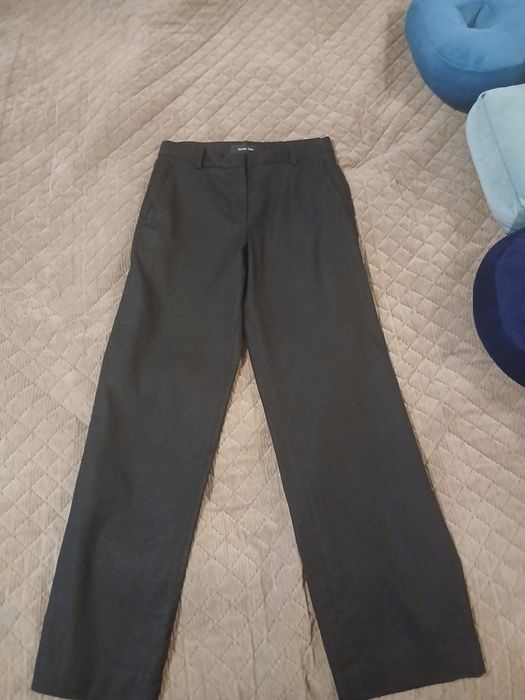 Vand pantaloni de in