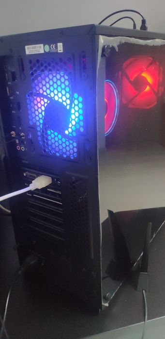 PC Gaming Ryzen 7 + RTX 2060 / 32GB RAM / perfect pentru jocuri