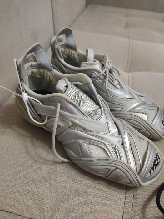 Красовка баленсиаго новый