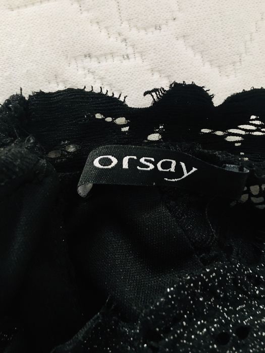 Rochie neagra cu scilpici