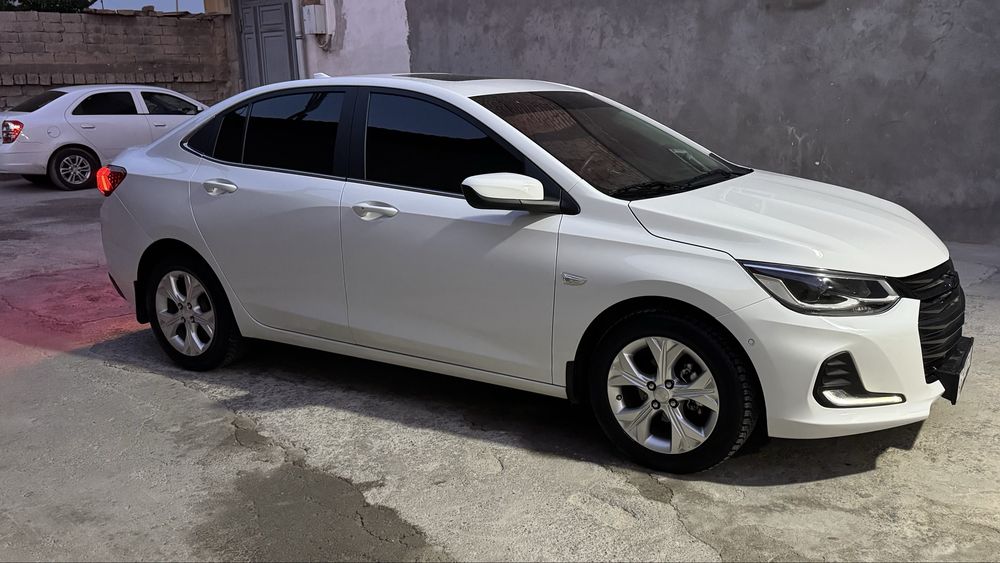 Onix premier full