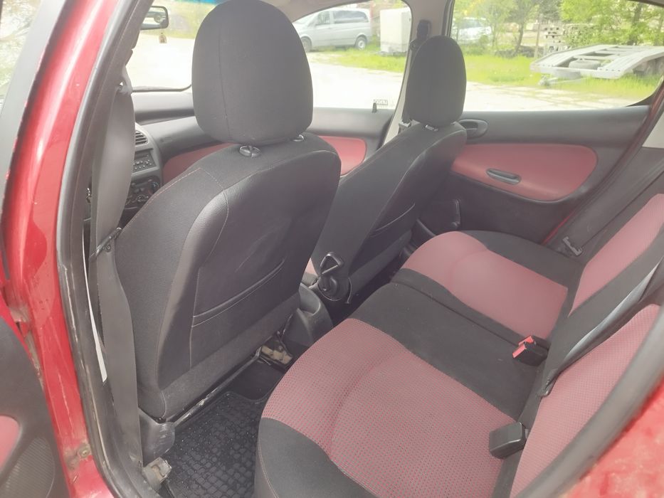 Peugeot 206//1.4 Diezel//