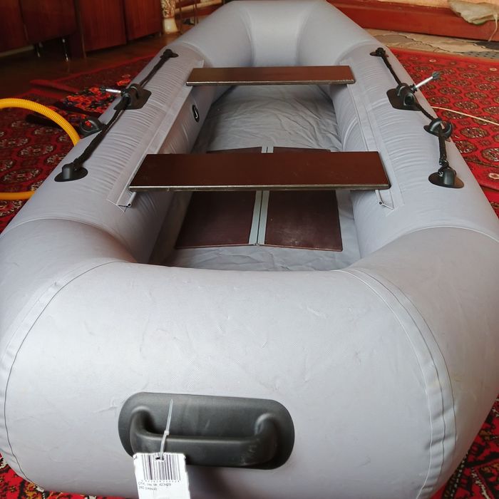 Лодка надувной новый 2 местный