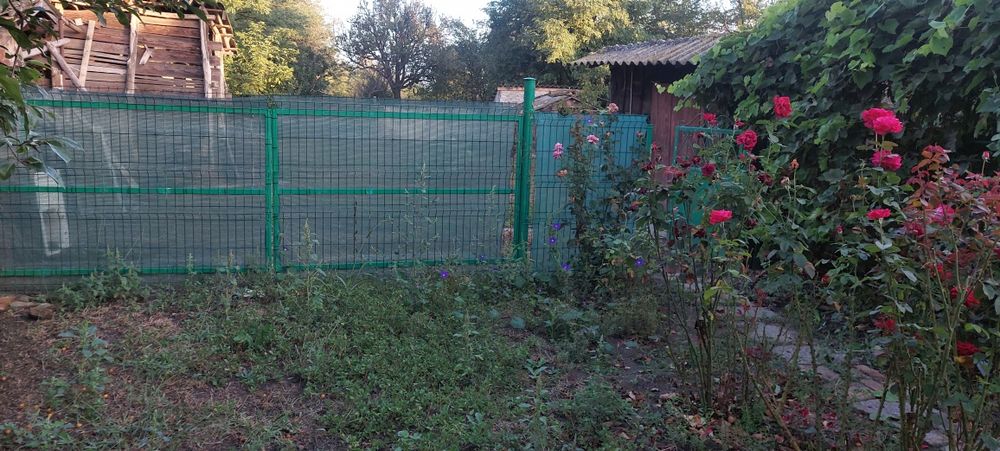 Casa locuibila cu 4600 mp teren in sat Dedulesti