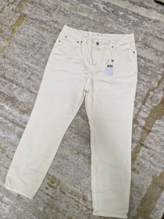 Blugi slim cropped 44 albi Mango