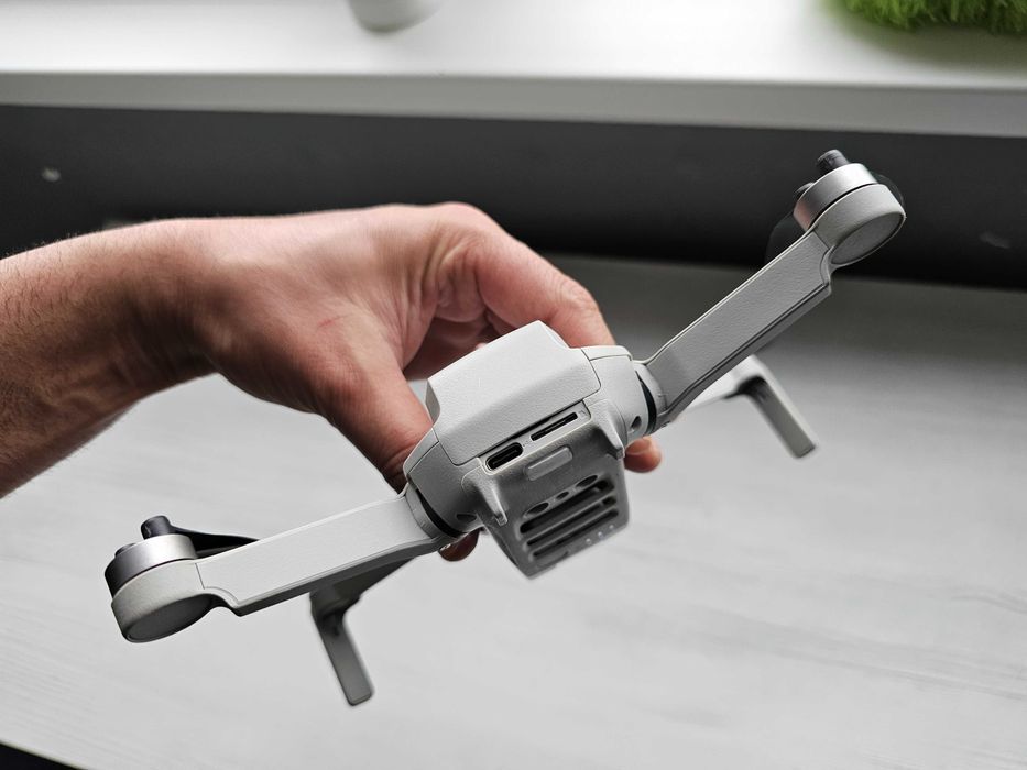 Дрон DJI Mini 2 4K