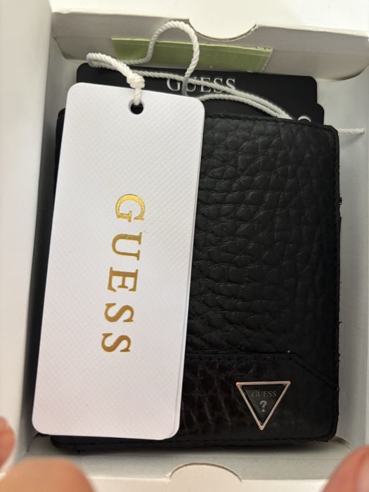 Мъжко портмоне Guess