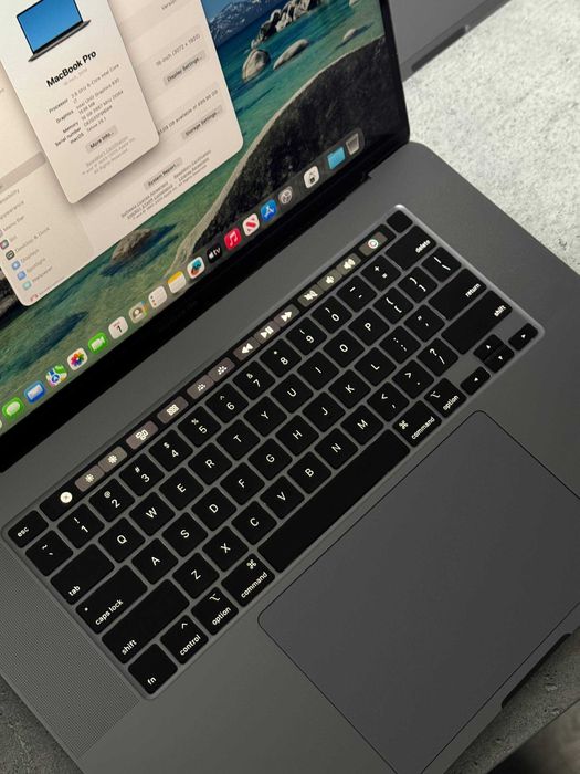 Kuchli Macbook Pro 16'