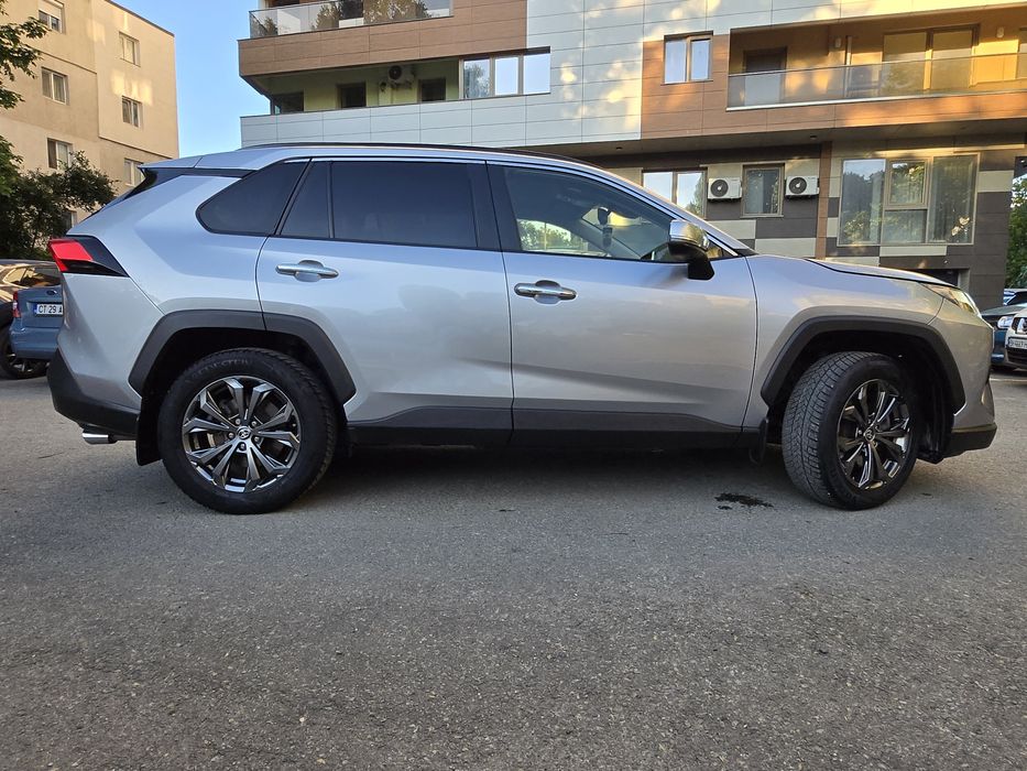 TOYOTA RAV4 2022 — imagine 4