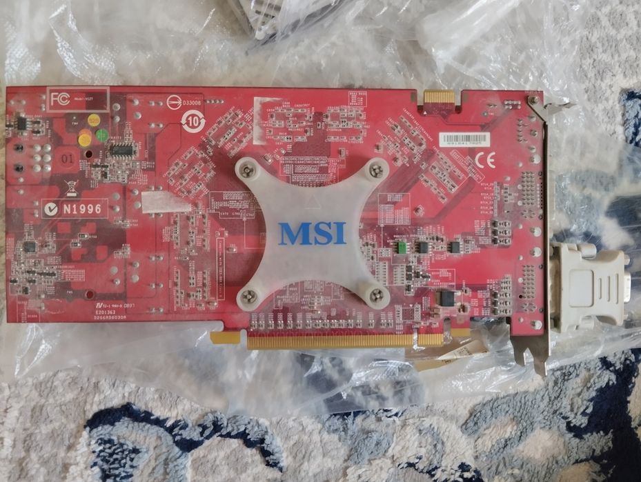 Видеокарта MSI 512Mb GeForce 9600