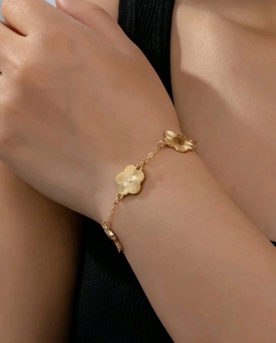 Бижута Van Cleef