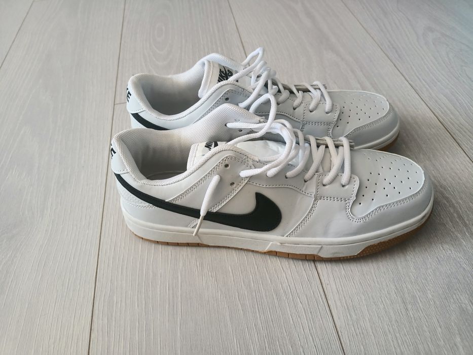 Продам кроссовки NIKE, новые, размер 43