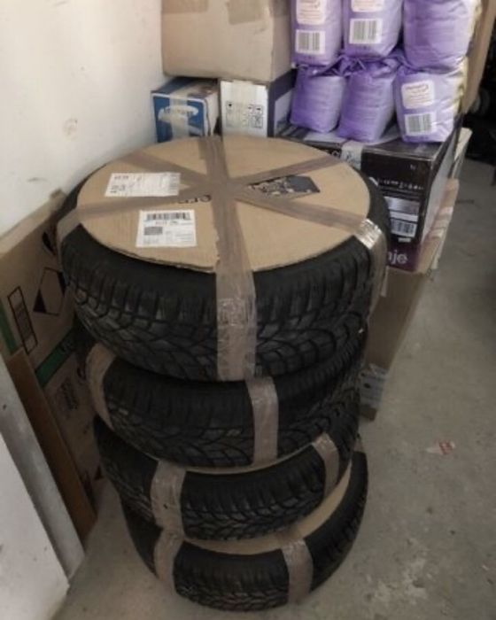 Jante roti ORIGINALE BMW X4/X3/X2/X1 cu anvelope RUNFLAT sport, iarna