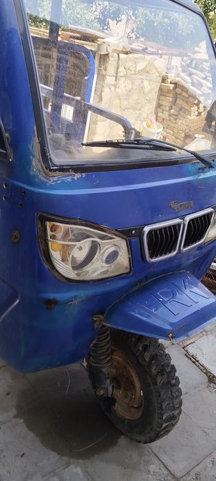 Lochin kup yurmagan 1 yildan beri yotiipti usti yozilgan edi