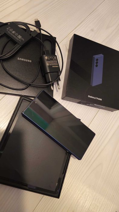 Samsung Galaxy Fold 6, 1TB в гаранция