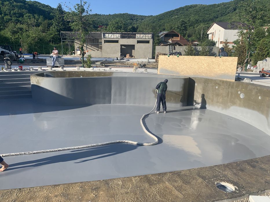 Spuma Poliuretanica Izolatii-Hidroizolatii Piscine Poliuree